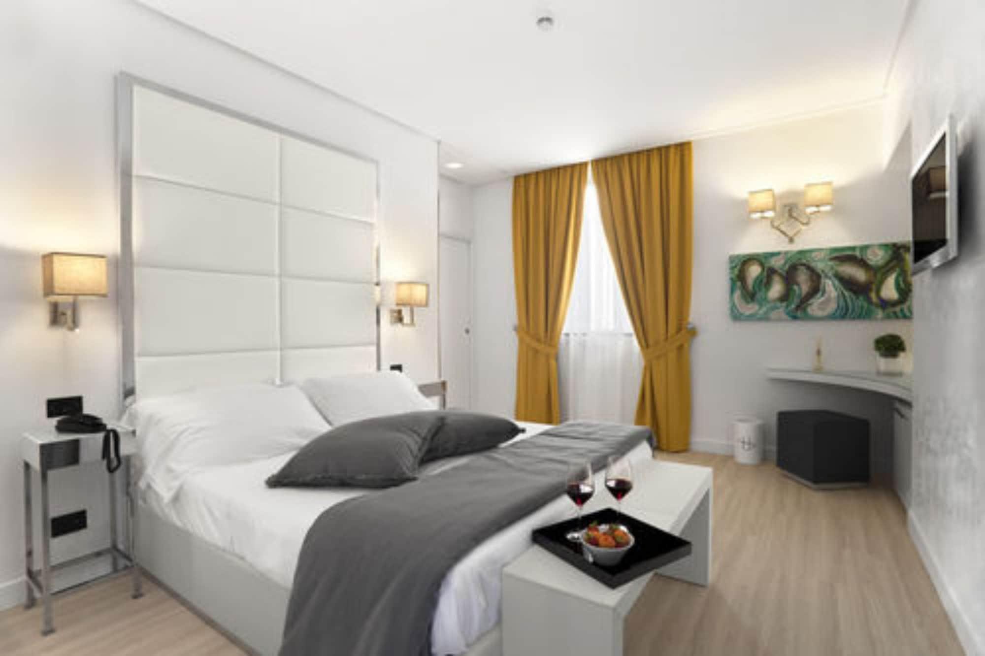 Lhp Hotel Santa Margherita Palace & Spa Santa Margherita Ligure Pokój zdjęcie A bedroom